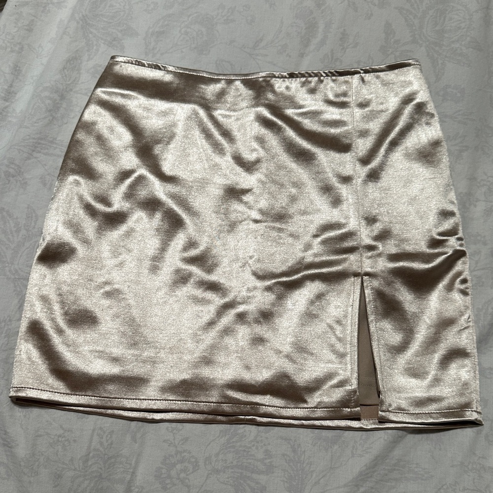 Vagabond- champagne mini skirt